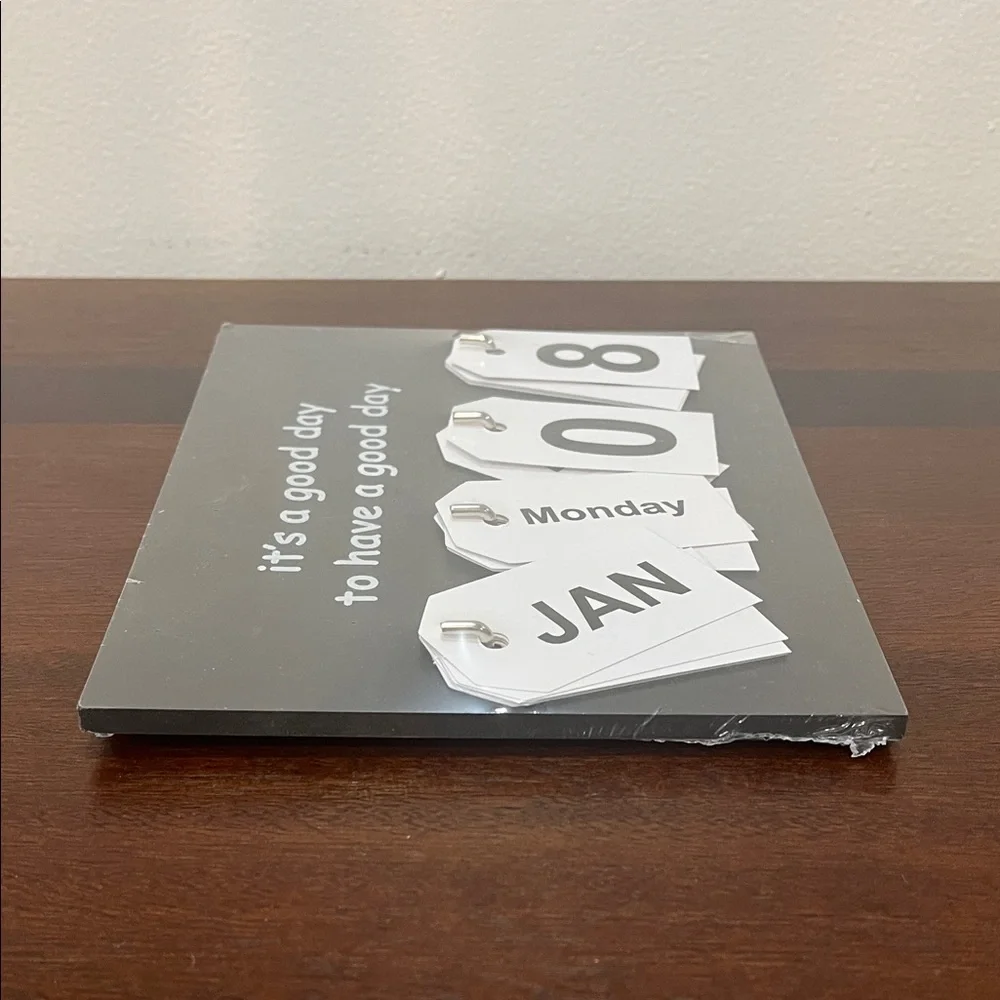 Black and White Perpetual Calendar